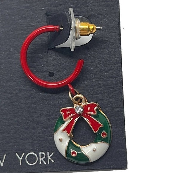 Nordstrom Christmas Holiday Wreath Hoop Mini Earrings Cute Seasonal Style - Picture 3 of 5